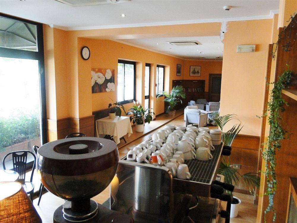 Best Western Hotel Corsi Torrimpietra Exterior photo