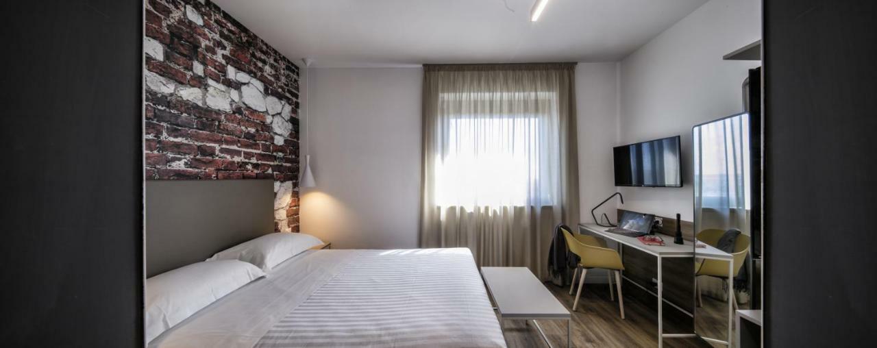 Best Western Hotel Corsi Torrimpietra Exterior photo