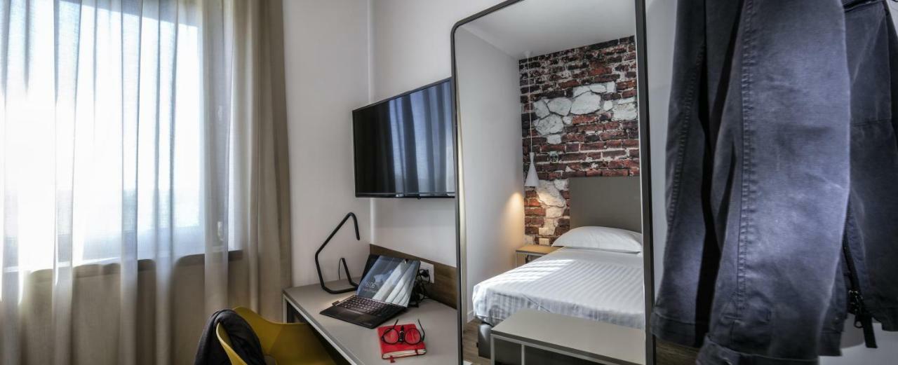 Best Western Hotel Corsi Torrimpietra Exterior photo